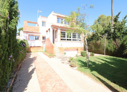 Chalet - Reventa - Orihuela Costa - Villamartin
