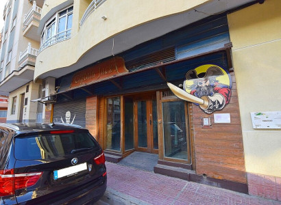 Commercial property - Återförsäljning - Torrevieja - Playa de los Locos