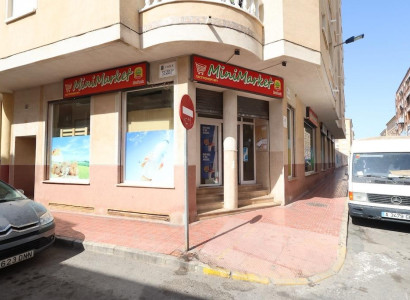 Commercial property - Återförsäljning - Torrevieja - Torrevieja Centro