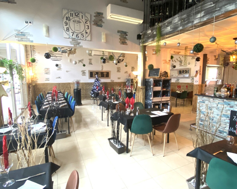 Commercial · Resale · Algorfa · Inland