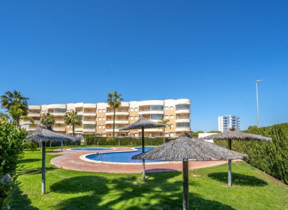 Lägenhet / lägenhet - Återförsäljning - Orihuela Costa - Campoamor