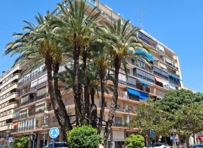 Lägenhet / lägenhet - Återförsäljning - Orihuela Costa - Orihuela Centro