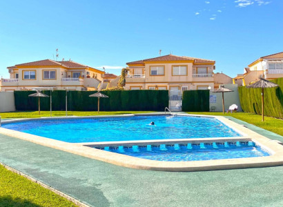 Lägenhet / lägenhet - Återförsäljning - Orihuela Costa - Playa Flamenca