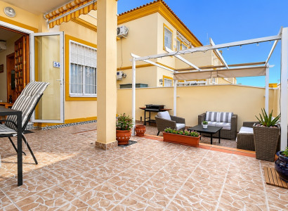 Lägenhet / lägenhet - Återförsäljning - Orihuela Costa - Playa Flamenca