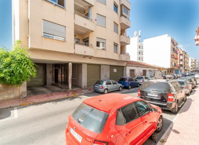 Lägenhet / lägenhet - Återförsäljning - Torrevieja - 2021A04 