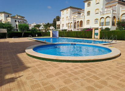 Lägenhet / lägenhet - Återförsäljning - Torrevieja - La Mata