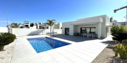 Nueva construcción  - Chalet - Rafal - polideportivo