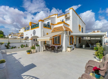 Quad - Resale - Torrevieja - Doña Inés/Jardín del Mar