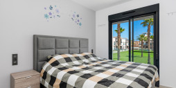 Resale - Apartment / flat - El Raso