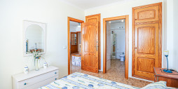 Resale - Apartment / flat - La Mata