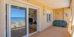 Resale - Apartment / flat - La Mata