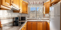 Resale - Apartment / flat - La Mata