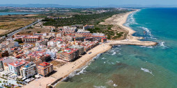 Resale - Apartment / flat - La Mata
