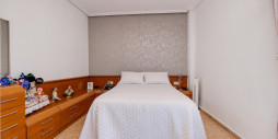 Resale - Apartment / flat - Torrevieja - Centro - Muelle Pesquero