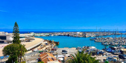 Resale - Apartment / flat - Torrevieja - Centro - Muelle Pesquero