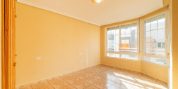 Resale - Apartment / flat - Torrevieja - Centro