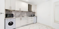 Resale - Apartment / flat - Torrevieja - Centro