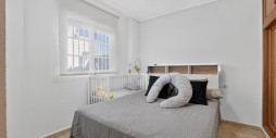 Resale - Apartment / flat - Torrevieja - Centro