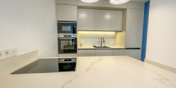 Resale - Apartment / flat - Torrevieja - El Acequión - Los Náufragos