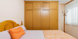 Resale - Apartment / flat - Torrevieja - Estacion de autobuses