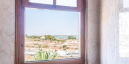 Resale - Apartment / flat - Torrevieja - La Mata pueblo