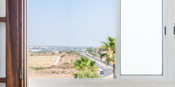 Resale - Apartment / flat - Torrevieja - La Mata pueblo