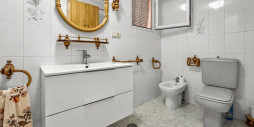 Resale - Apartment / flat - Torrevieja - Playa de los Locos
