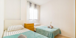 Resale - Apartment / flat - Torrevieja - Playa de los locos
