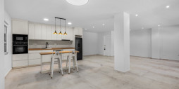 Resale - Apartment / flat - Torrevieja - Playa del Acequión