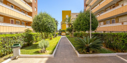 Resale - Apartment / flat - Torrevieja - Punta Prima