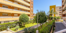 Resale - Apartment / flat - Torrevieja - Punta Prima