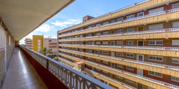 Resale - Apartment / flat - Torrevieja - Punta Prima