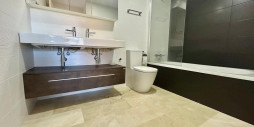 Resale - Apartment / flat - Torrevieja - Punta prima