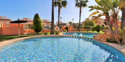 Resale - Apartment / flat - Torrevieja - Punta Prima