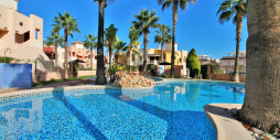 Resale - Apartment / flat - Torrevieja - Punta Prima