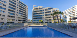 Resale - Apartment / flat - Torrevieja - Punta Prima