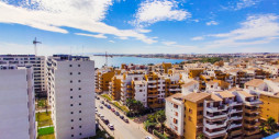 Resale - Apartment / flat - Torrevieja - Punta Prima