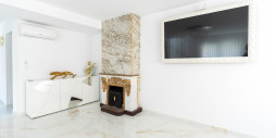Resale - Apartment / flat - Torrevieja - Punta prima