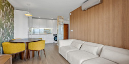 Resale - Apartment / flat - Torrevieja - Punta prima