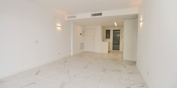 Resale - Apartment / flat - Torrevieja - Punta Prima