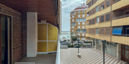 Resale - Apartment / flat - Torrevieja - Torrevieja Centro