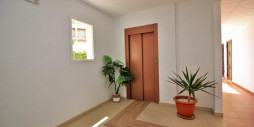 Resale - Apartment / flat - Villamartin