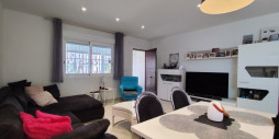 Resale - Corner townhouse - Torrevieja