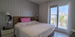 Resale - Corner townhouse - Torrevieja
