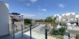 Resale - Corner townhouse - Torrevieja
