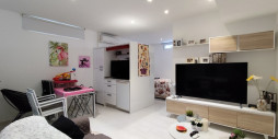 Resale - Corner townhouse - Torrevieja