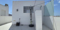 Resale - Corner townhouse - Torrevieja