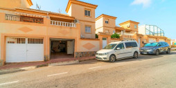 Resale - Terraced house - Torrevieja - Los altos