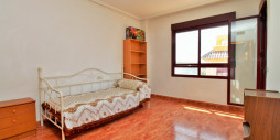 Resale - Townhouse - Los Desamparados