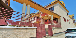 Resale - Townhouse - Los Desamparados